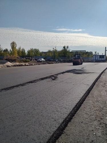  Укладка асфальтобетонной смеси на площадку